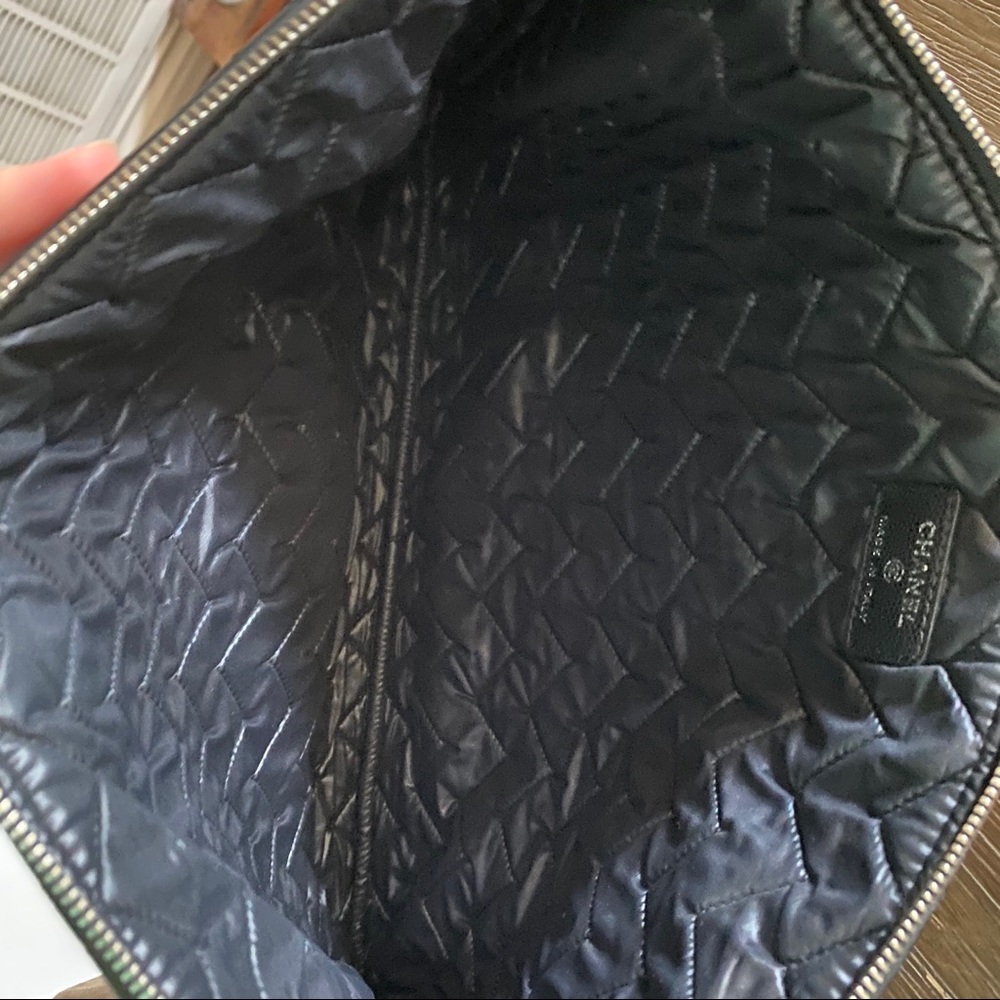 Chanel Chevron O Case - Picture 4 of 7